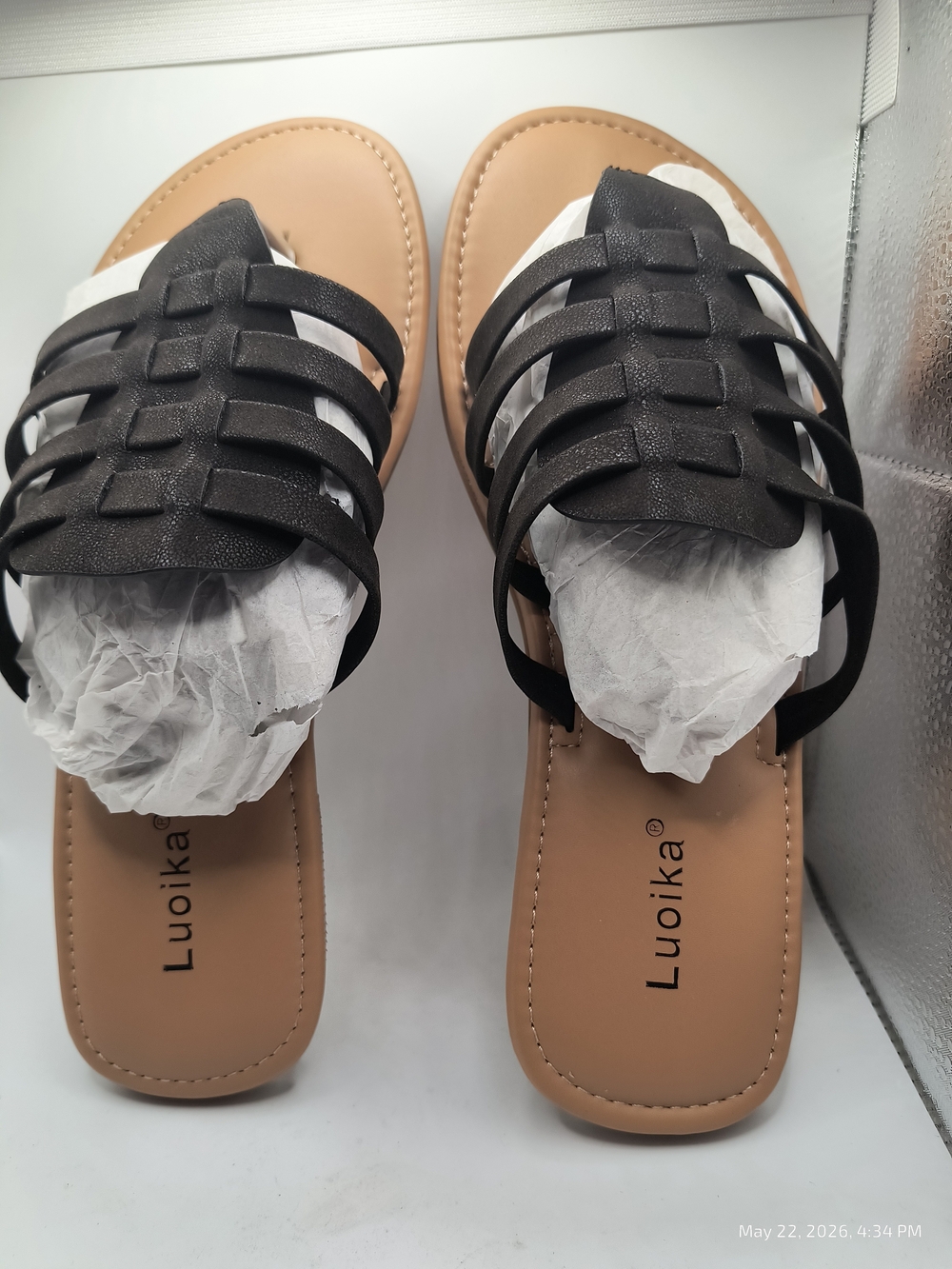 Women's Black Strappy Woven Flat Sandals Wide Width US Size 8.5 EUC